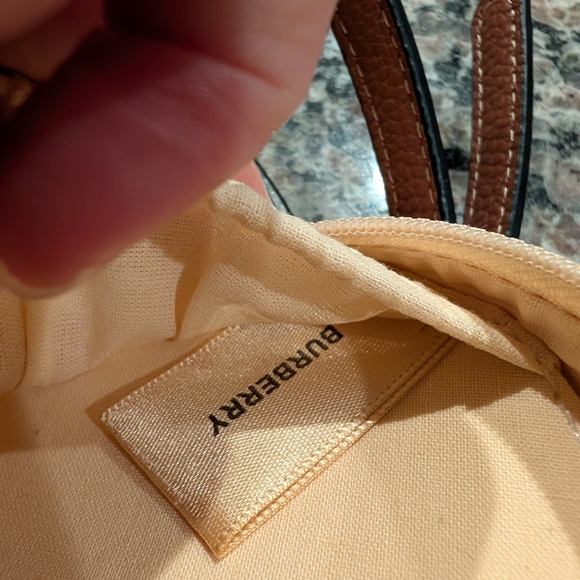 Burberry Goddess Round Crossbody Bag in Beige - Picture 6 of 11